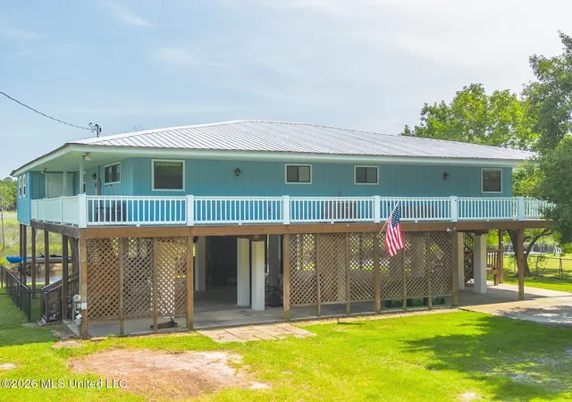 image of 8821 Pickering Forrest Dr, Ocean Springs, MS 39564 | MLS# 4154110