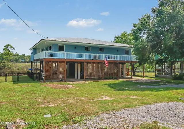 image of 8821 Pickering Forrest Dr, Ocean Springs, MS 39564 | MLS# 4154110