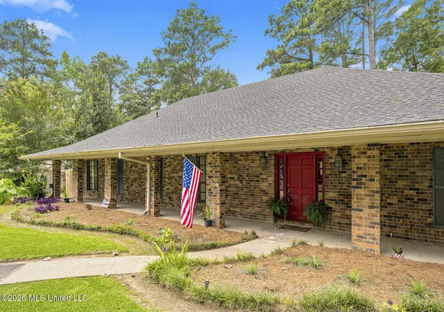 Photo 1 of Single family home for sale at 103 Bay Rd, Brandon, MS 39047 | MLS# 4154133 | Listing updated on 2026-08-27