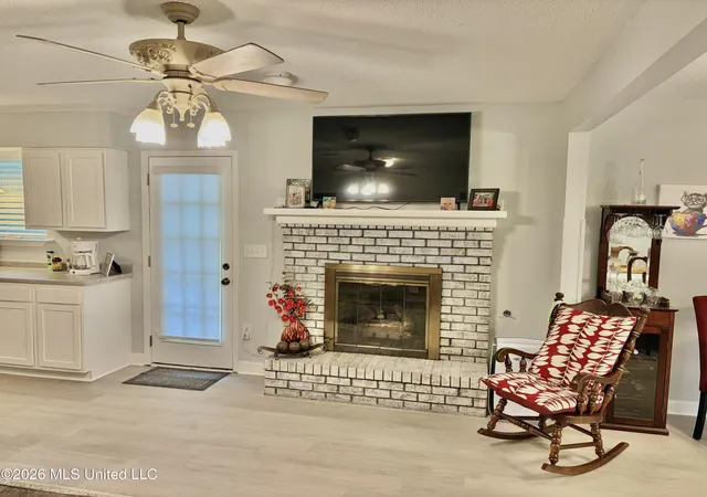 Photo 4 of Single family home for sale at 708 Lakeside Dr, Carriere, MS 39426 | MLS# 4154199 | Listing updated on 2026-08-18