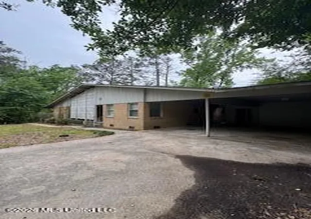 Homes for sale in Meridian, MS | 2227 Crabapple Dr, Meridian, MS 39301 | MLS# 4154120