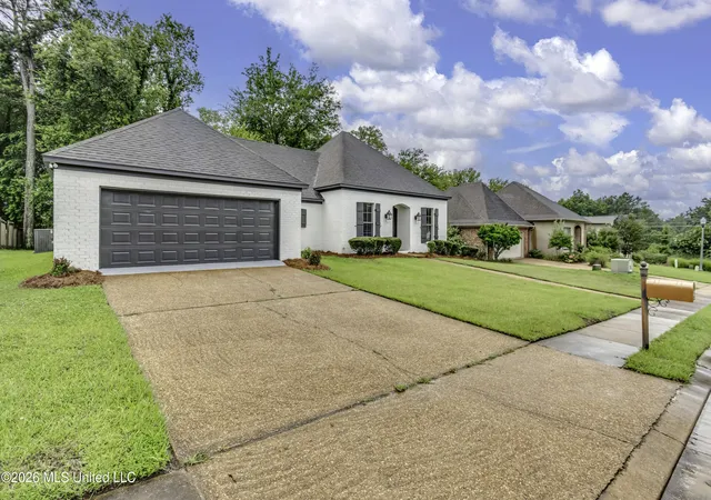 Photo 3 of Single family home for sale at 172 Hartfield Dr, Madison, MS 39110 | MLS# 4154130 | Listing updated on 2026-09-08