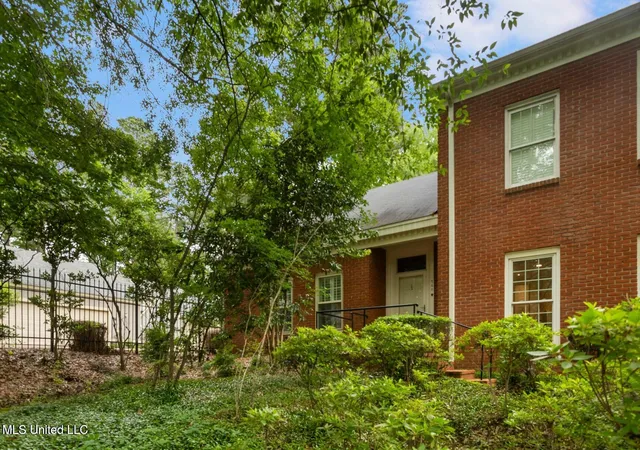 1st image of 246 Eastbrooke St, Jackson, MS 39216 | MLS# 4154128