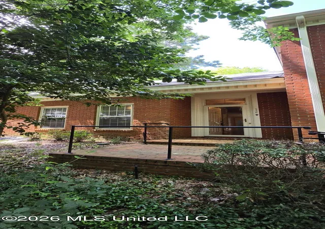 3rd image of 246 Eastbrooke St, Jackson, MS 39216 | MLS# 4154128