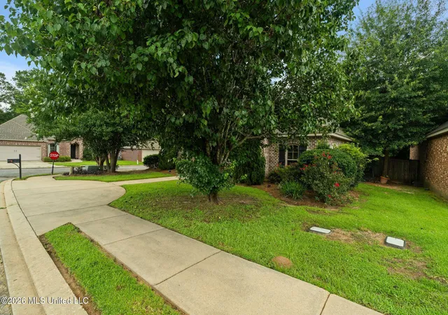 Photo 3 of Single family home for sale at 88 Avondale Cir, Hattiesburg, MS 39402 | MLS# 4154161 | Listing updated on 2026-10-07