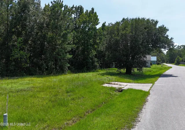 Homes for sale in Waveland, MS | 405 Taylor Trl, Waveland, MS 39576 | MLS# 4154225