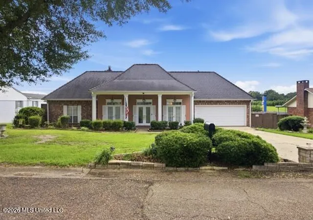 Homes for sale in Mc Comb, MS | 404 Oakbrook Cir, Mc Comb, MS 39648 | MLS# 4154219