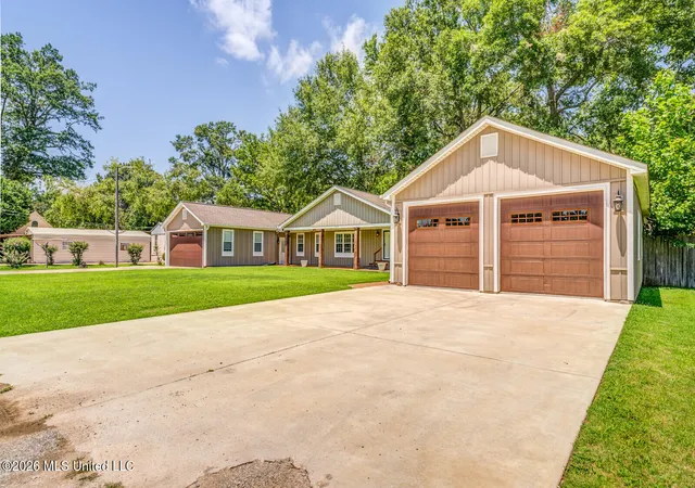 Homes for sale in Sardis, MS | 1114 Riverview Rd, Sardis, MS 38666 | MLS# 4154183