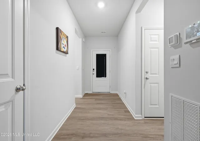 Photo 3 of Single family home for sale at 2333 Hyacinth Ln, Hernando, MS 38632 | MLS# 4154215 | Listing updated on 2026-08-26