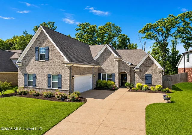 Photo 2 of Single family home for sale at 722 Dudley Dr, Hernando, MS 38632 | MLS# 4155445 | Listing updated on 2026-09-08