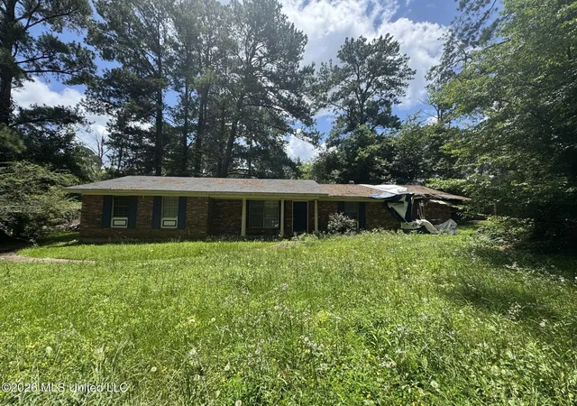 Photo 1 of Single family home for sale at 1975 Teakwood Dr, Jackson, MS 39212 | MLS# 4154300 | Listing updated on 2026-09-25