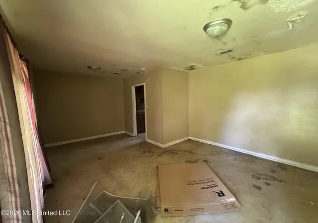 Photo 1 of Single family home for sale at 1975 Teakwood Dr, Jackson, MS 39212 | MLS# 4154300 | Listing updated on 2026-09-25