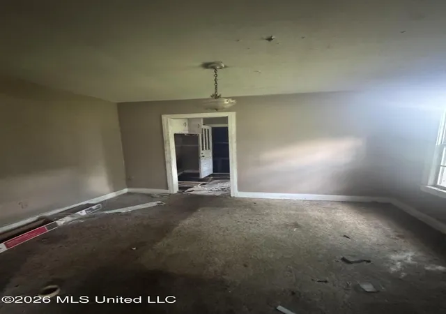 Photo 3 of Single family home for sale at 133 Creston Ave, Jackson, MS 39212 | MLS# 4154306 | Listing updated on 2026-08-26