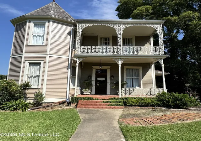 Homes for sale in Natchez, MS | 212 Linton Ave, Natchez, MS 39120 | MLS# 4155099