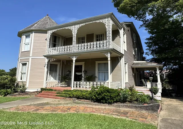 Homes for sale in Natchez, MS | 212 Linton Ave, Natchez, MS 39120 | MLS# 4155099