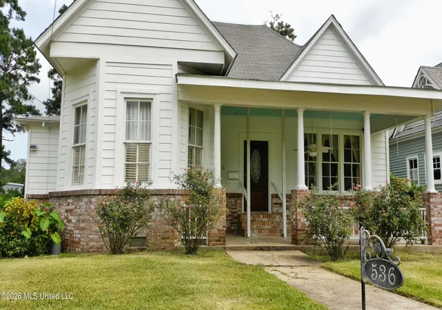 Photo 1 of Single family home for sale at 536 W Chickasaw St, Brookhaven, MS 39601 | MLS# 4154236 | Listing updated on 2026-09-12