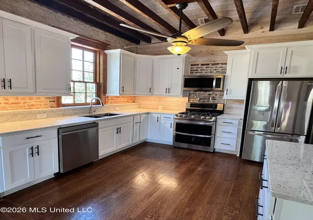Photo 3 of Single family home for sale at 207 S Commerce St, Natchez, MS 39120 | MLS# 4156507 | Listing updated on 2026-07-27