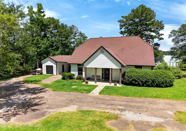 Homes for sale in Carriere, MS | 68 Bucaneer Cir, Carriere, MS 39426 | MLS# 4154251