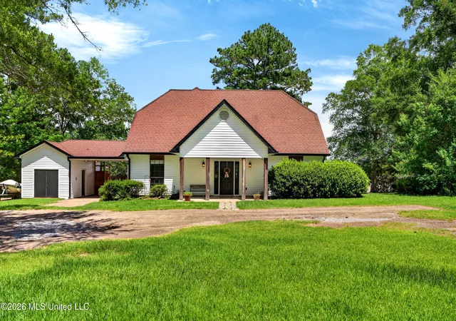 Homes for sale in Carriere, MS | 68 Bucaneer Cir, Carriere, MS 39426 | MLS# 4154251