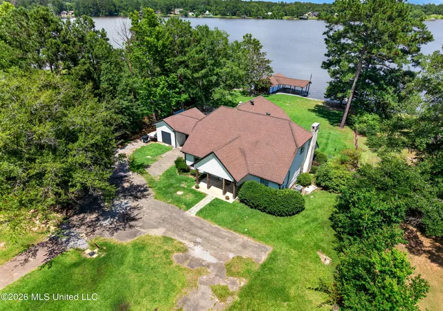 Homes for sale in Carriere, MS | 68 Bucaneer Cir, Carriere, MS 39426 | MLS# 4154251