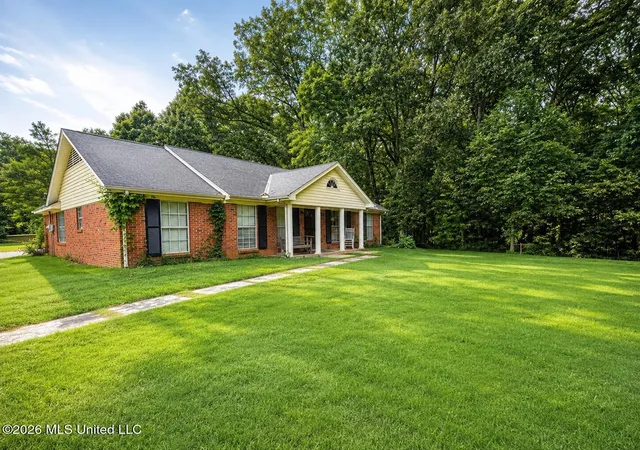 Homes for sale in Byhalia, MS | 383 Dogwood Ranch Cir, Byhalia, MS 38611 | MLS# 4154239
