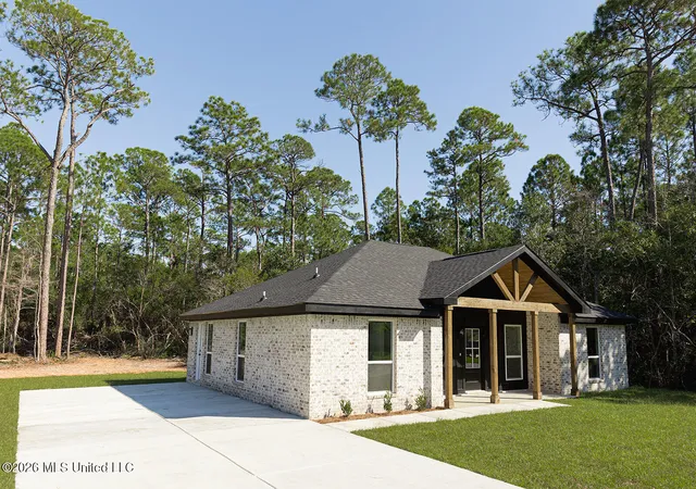 Photo 1 of Sale Pending at 3301 Bonita Rd, Gautier, MS 39553 | MLS# 4154249 | Listing updated on 2026-10-02