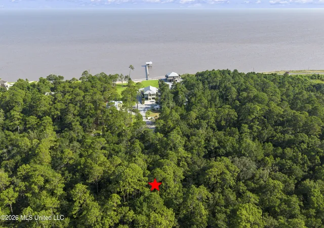 Homes for sale in Ocean Springs, MS | 5927 Belle Fontaine Dr, Ocean Springs, MS 39564 | MLS# 4154604