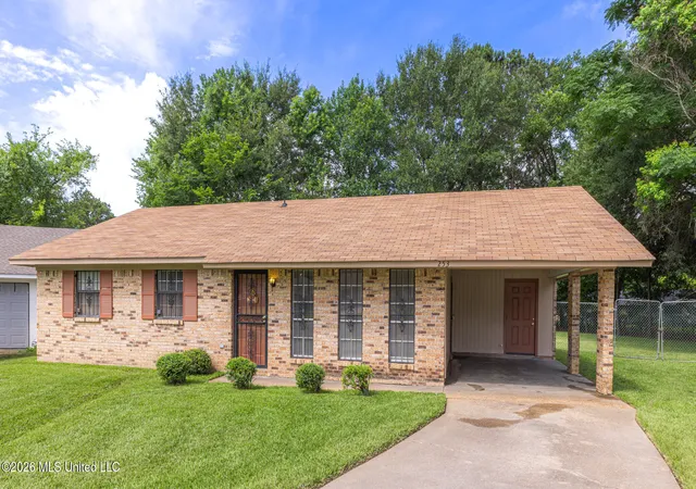 Photo 2 of Sale Pending at 253 Rutherford B Hayes Cir, Jackson, MS 39213 | MLS# 4154256 | Listing updated on 2026-08-30