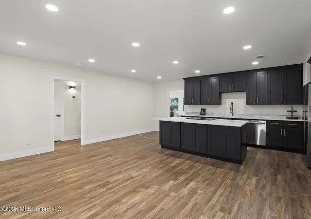 Photo 4 of Sale Pending at 900 22nd Street, Gulfport, MS 39501 | MLS# 4154319 | Listing updated on 2026-09-18