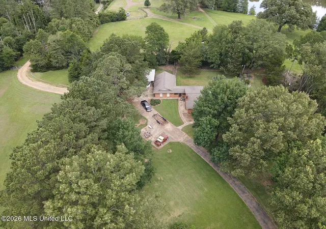 Photo 2 of Single family home for sale at 1321 Purvis Ln, Clinton, MS 39056 | MLS# 4154261 | Listing updated on 2026-06-29