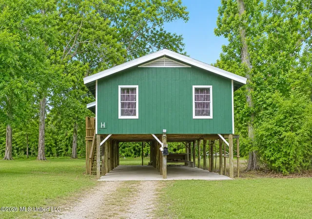 Homes for sale in Lucedale, MS | 109 Hickory Ln, Lucedale, MS 39452 | MLS# 4154555
