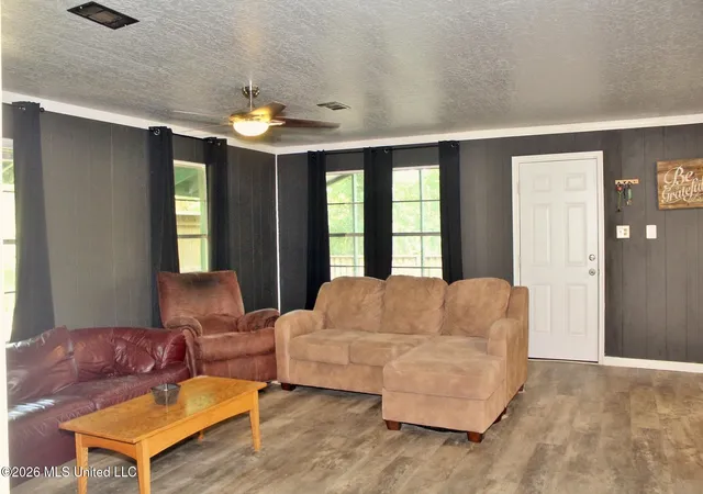 Homes for sale in Lucedale, MS | 109 Hickory Ln, Lucedale, MS 39452 | MLS# 4154555