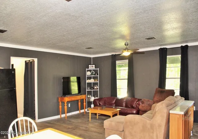 Homes for sale in Lucedale, MS | 109 Hickory Ln, Lucedale, MS 39452 | MLS# 4154555