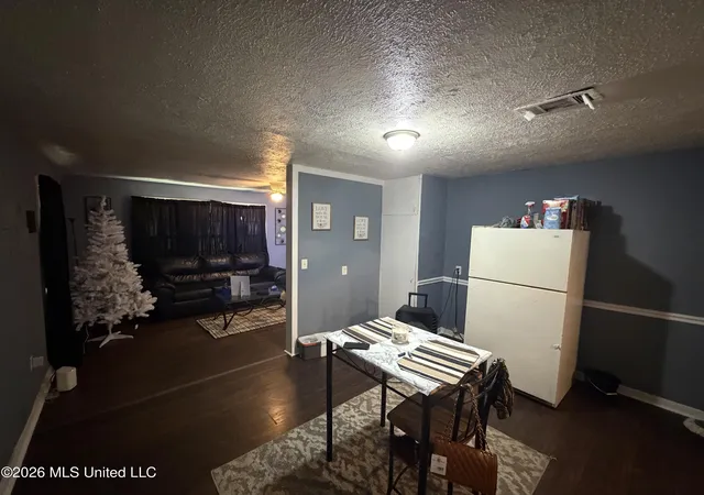 Photo 4 of Single family home for sale at 3544 Hines St, Jackson, MS 39212 | MLS# 4154371 | Listing updated on 2026-06-30