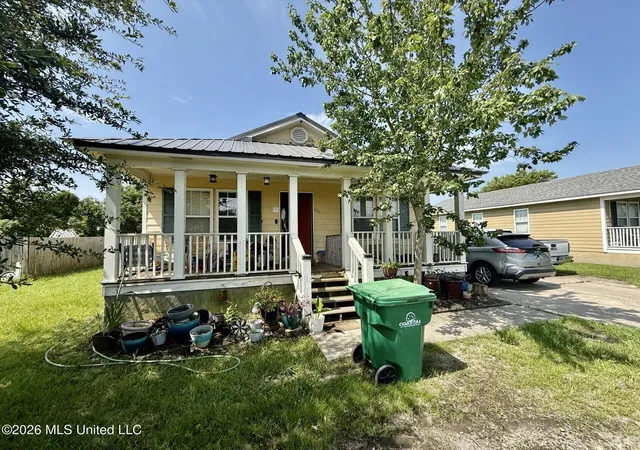 Homes for sale in Bay Saint Louis, MS | 658 Union St, Bay Saint Louis, MS 39520 | MLS# 4154280