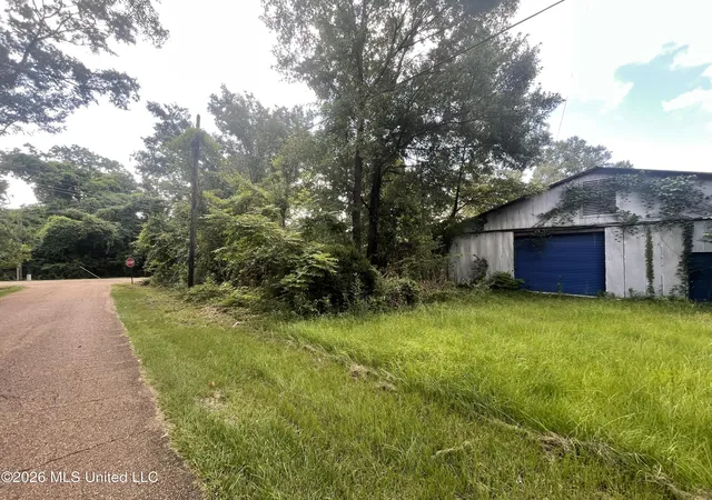 Homes for sale in Brookhaven, MS | 206 E Enterprise St, Brookhaven, MS 39601 | MLS# 4154530