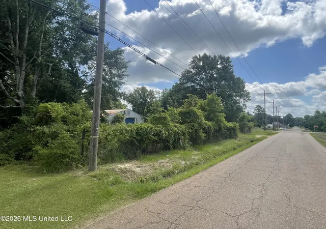 Homes for sale in Brookhaven, MS | 206 E Enterprise St, Brookhaven, MS 39601 | MLS# 4154530