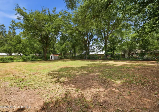 Homes for sale in Ocean Springs, MS | 208 Mitchell St, Ocean Springs, MS 39564 | MLS# 4154894