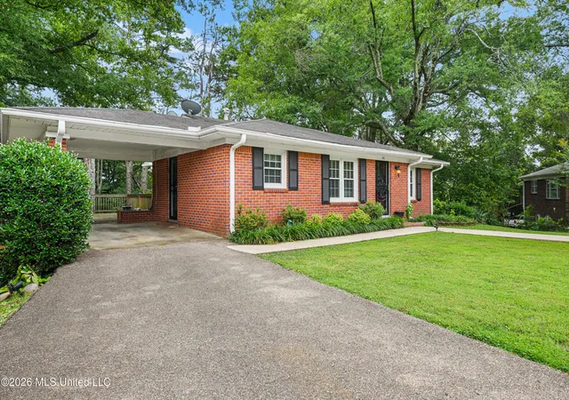 Homes for sale in Holly Springs, MS | 415 Hamilton St, Holly Springs, MS 38635 | MLS# 4154290