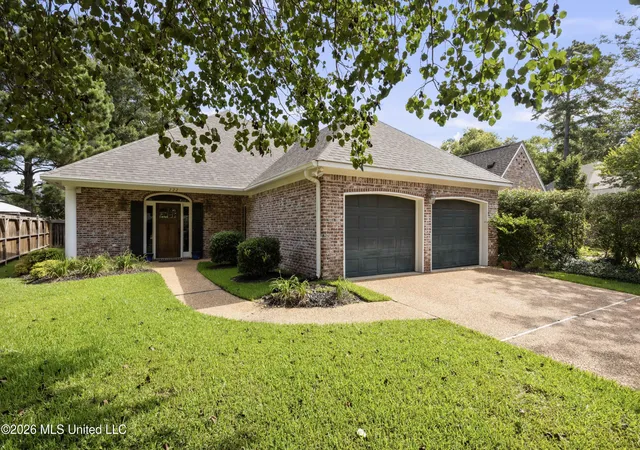 Homes for sale in Ridgeland, MS | 222 Garden St, Ridgeland, MS 39157 | MLS# 4154403