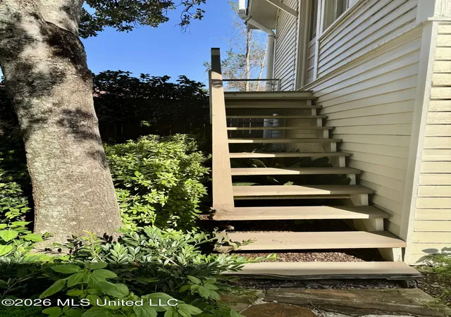 Homes for sale in Natchez, MS | 309 N Union St, Natchez, MS 39120 | MLS# 4154327