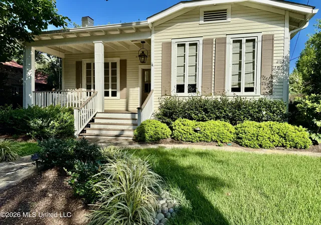 Homes for sale in Natchez, MS | 309 N Union St, Natchez, MS 39120 | MLS# 4154327