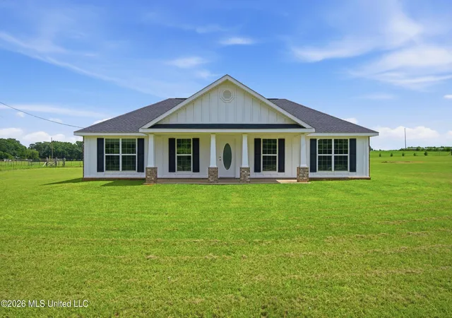 Homes for sale in Moss Point, MS | 15450 Constitution Rd, Moss Point, MS 39562 | MLS# 4154337