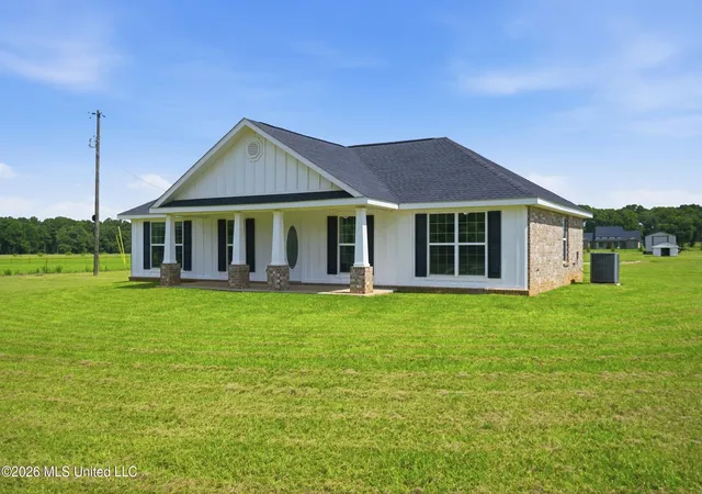 Homes for sale in Moss Point, MS | 15450 Constitution Rd, Moss Point, MS 39562 | MLS# 4154337