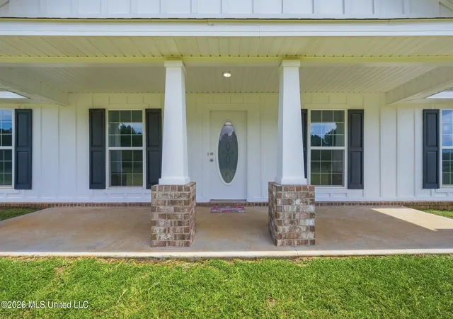 Homes for sale in Moss Point, MS | 15450 Constitution Rd, Moss Point, MS 39562 | MLS# 4154337