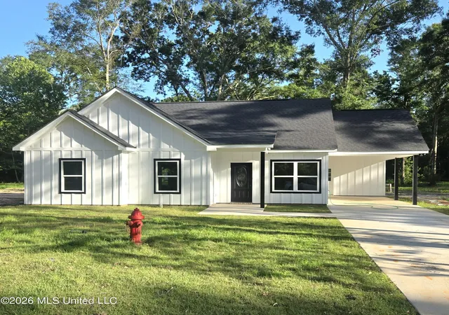 Homes for sale in Picayune, MS | 1027 Neal Rd, Picayune, MS 39466 | MLS# 4154340