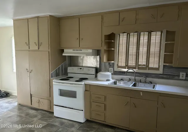 3rd image of 1371 Dr M L King North Rd, Natchez, MS 39120 | MLS# 4154361