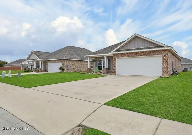 2nd image of 1052 Whimbrel Ct, Ocean Springs, MS 39564 | MLS# 4154740