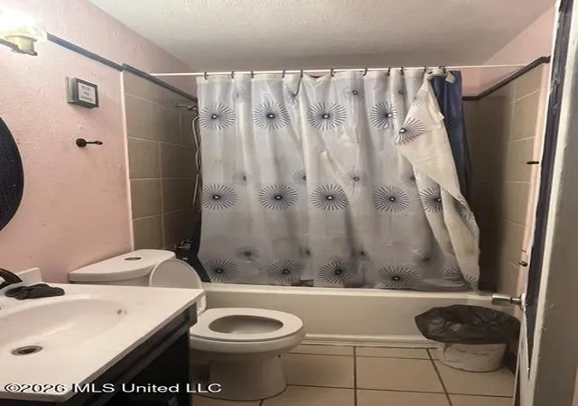 Photo 3 of Single family home for sale at 3258 Meadow Ln, Jackson, MS 39212 | MLS# 4154372 | Listing updated on 2026-06-30