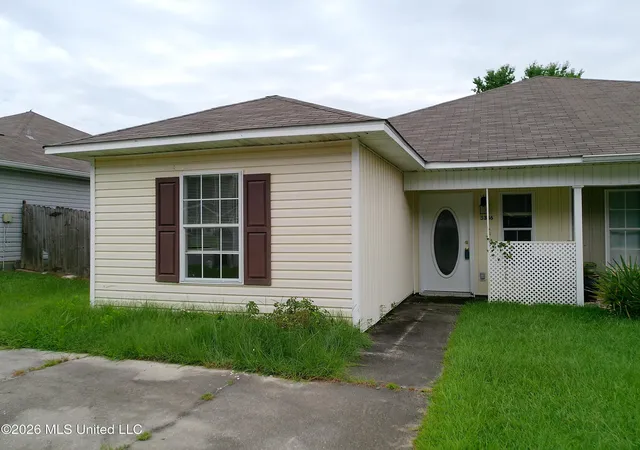 Townhouse for sale at 5386 Quail Crk Cir, Diberville, MS 39540 | MLS# 4154381